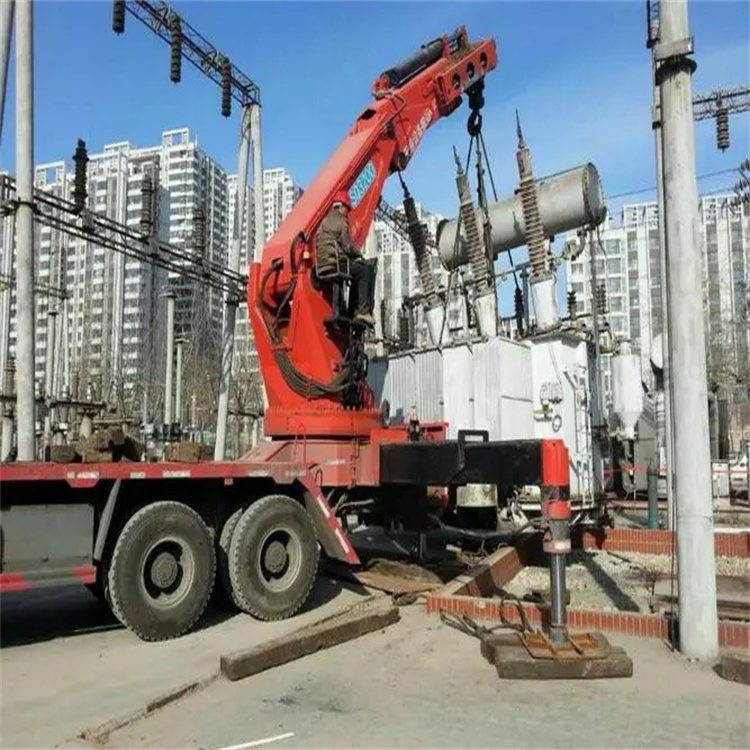 郫县就近吊车出租|工地厂房吊装设备租赁|24小时高效响应